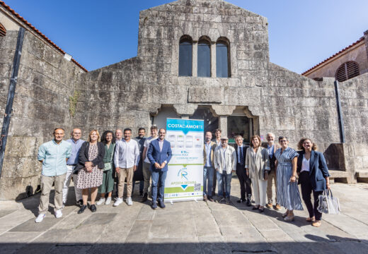 A Asociación de Profesionais do Sector Turístico da Costa da Morte (APTCM) presentou en Santiago de Compostela a súa campaña gastronómica ‘Meses con R, aposta segura’